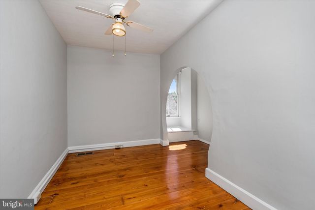 204 E WASHINGTON AVE, Newtown, PA 18940