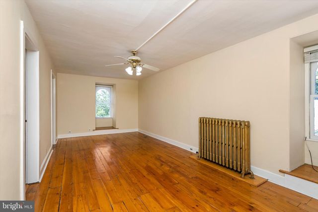 204 E WASHINGTON AVE, Newtown, PA 18940