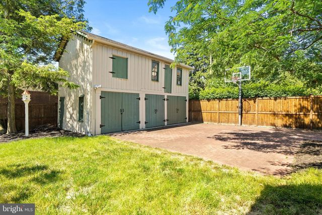 204 E WASHINGTON AVE, Newtown, PA 18940