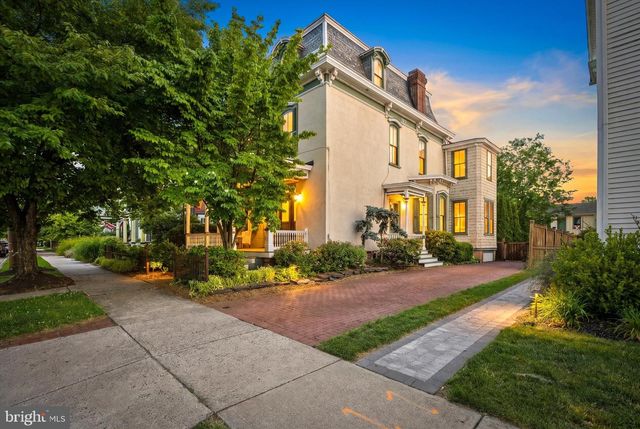204 E WASHINGTON AVE, Newtown, PA 18940