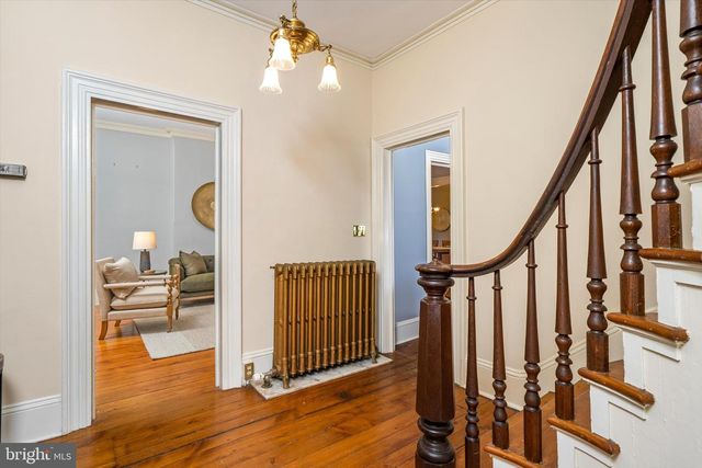 204 E WASHINGTON AVE, Newtown, PA 18940