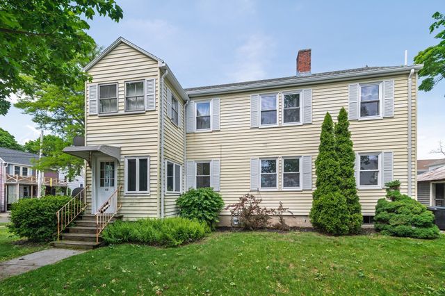 90 Lawn Ave 2, Quincy, MA 02169