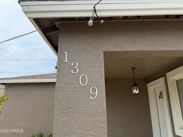 1309 W Apache Street, Phoenix, AZ 85007