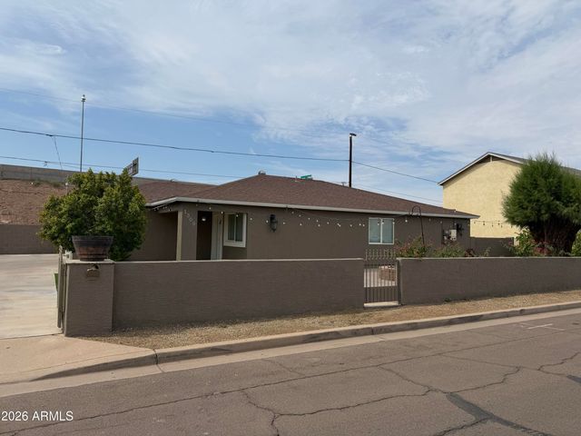 1309 W Apache Street, Phoenix, AZ 85007
