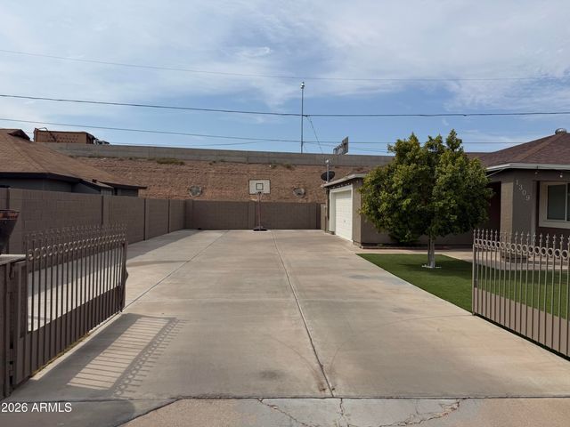 1309 W Apache Street, Phoenix, AZ 85007