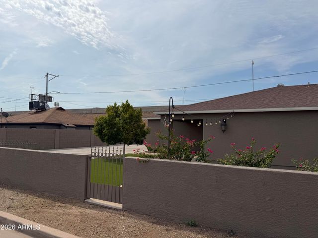 1309 W Apache Street, Phoenix, AZ 85007