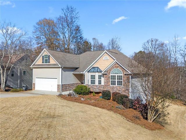 4568 White Horse Drive, Braselton, GA 30517