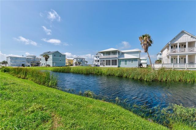 113 Frontside Dr, Corpus Christi, TX 78418