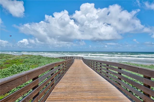 113 Frontside Dr, Corpus Christi, TX 78418