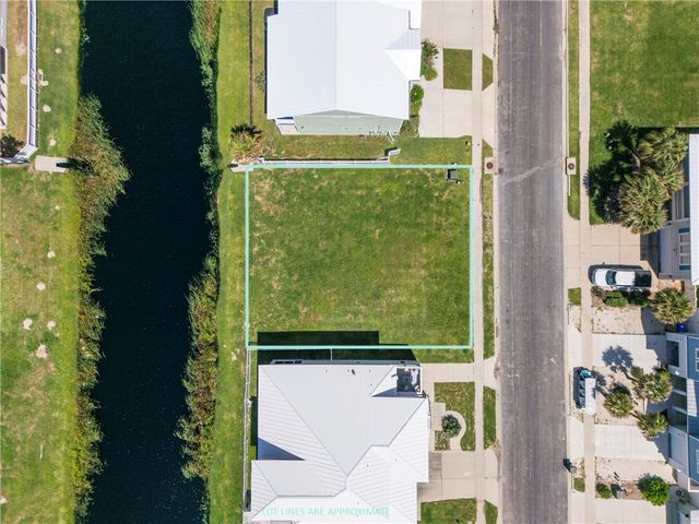 113 Frontside Dr, Corpus Christi, TX 78418