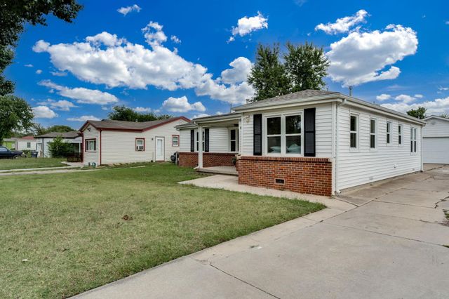 2309 W 27th St S, Wichita, KS 67217