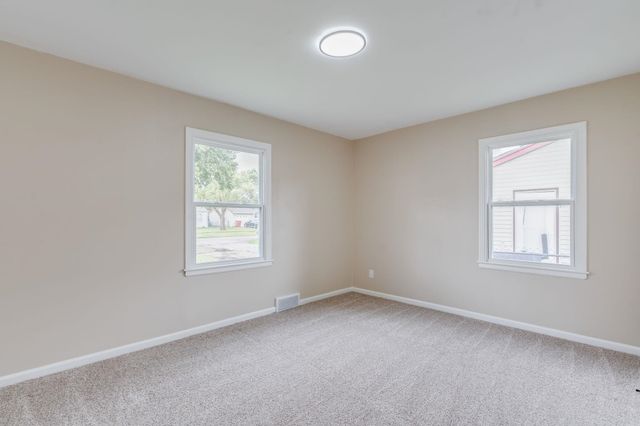 2309 W 27th St S, Wichita, KS 67217