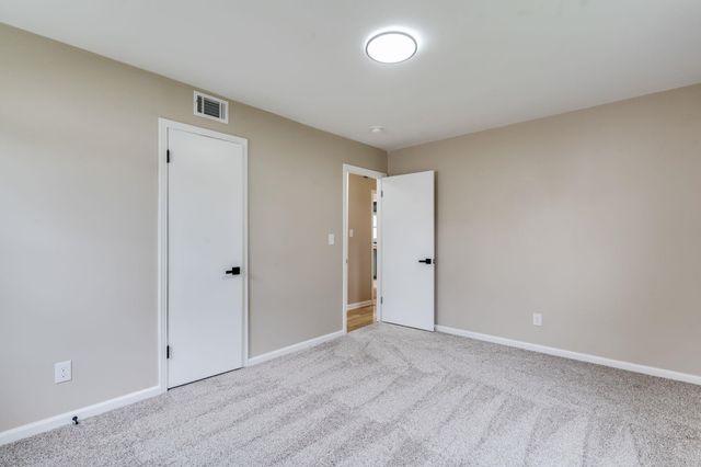 2309 W 27th St S, Wichita, KS 67217