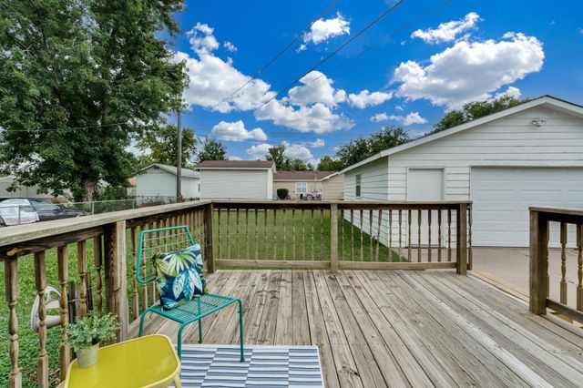 2309 W 27th St S, Wichita, KS 67217