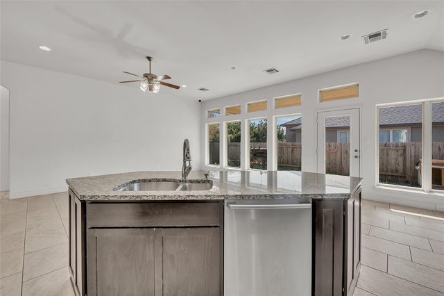 404 Cortona LN, Georgetown, TX 78628