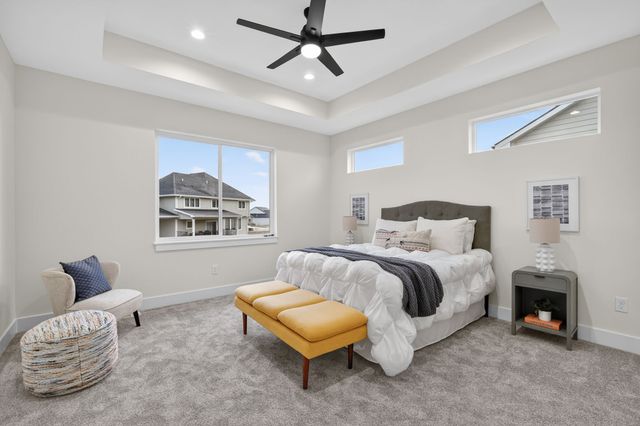 5557 165th Street, Urbandale, IA 50323