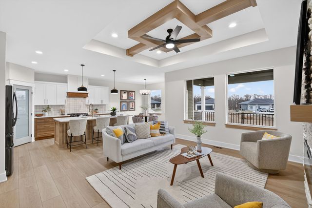 5557 165th Street, Urbandale, IA 50323