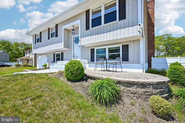 205 WREXHAM CT, Woodbury, NJ 08096