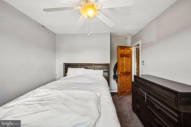 205 WREXHAM CT, Woodbury, NJ 08096