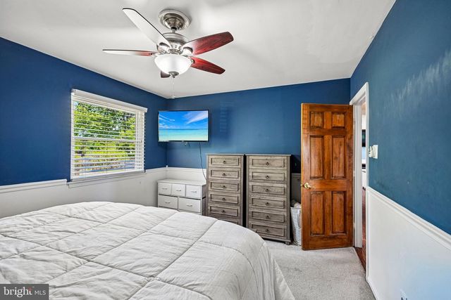 205 WREXHAM CT, Woodbury, NJ 08096