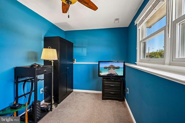 205 WREXHAM CT, Woodbury, NJ 08096