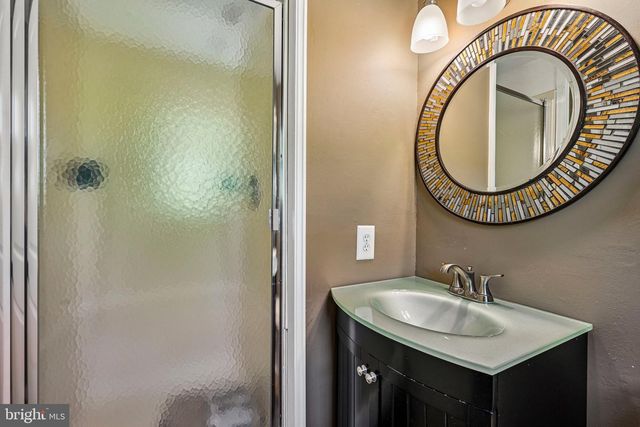 205 WREXHAM CT, Woodbury, NJ 08096