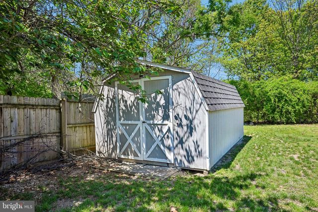 205 WREXHAM CT, Woodbury, NJ 08096