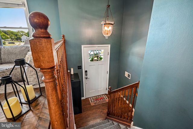 205 WREXHAM CT, Woodbury, NJ 08096