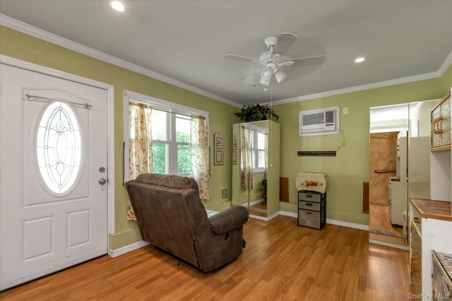 2484 Lindy Road, Westbury, NY 11590