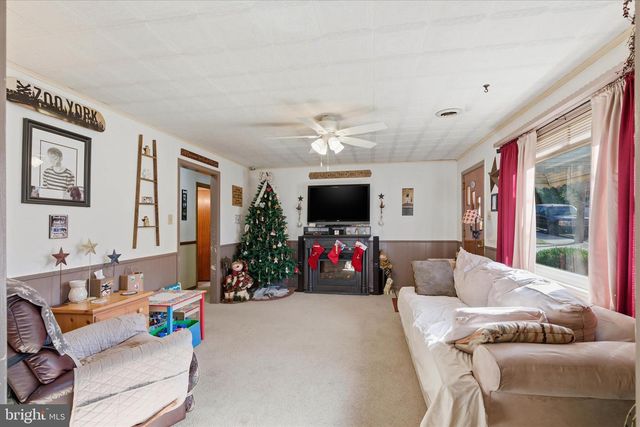 124 SPRUCE ST, Ephrata, PA 17522