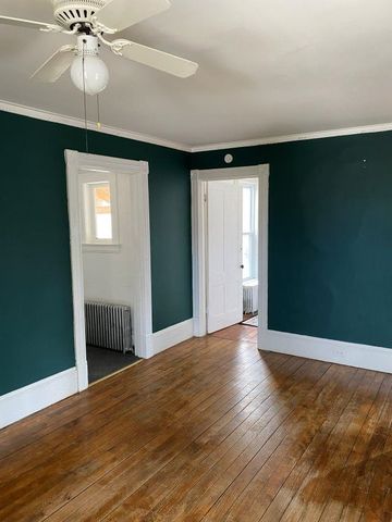2 Arlington Street, Essex Junction, VT 05452