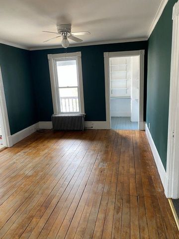 2 Arlington Street, Essex Junction, VT 05452