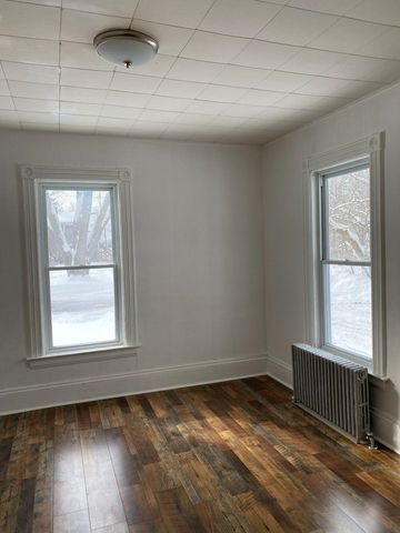 2 Arlington Street, Essex Junction, VT 05452