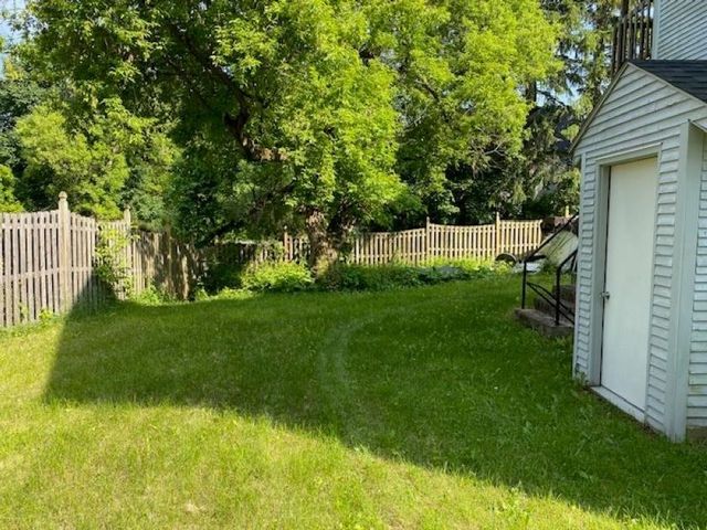 2 Arlington Street, Essex Junction, VT 05452