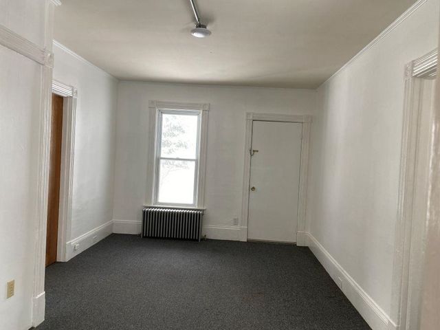 2 Arlington Street, Essex Junction, VT 05452