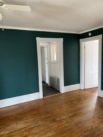 2 Arlington Street, Essex Junction, VT 05452