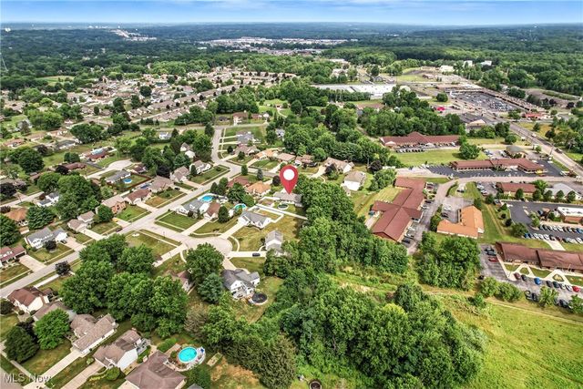 1863 Merlo Court, Niles, OH 44446