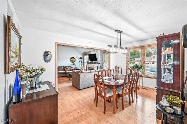 1863 Merlo Court, Niles, OH 44446