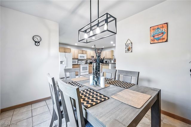 1863 Merlo Court, Niles, OH 44446