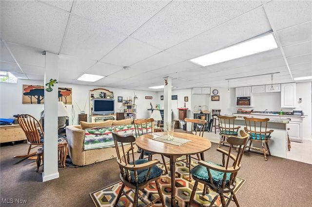 1863 Merlo Court, Niles, OH 44446