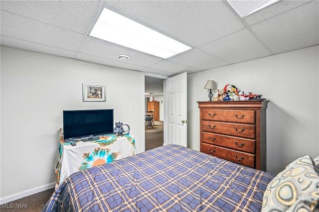 1863 Merlo Court, Niles, OH 44446