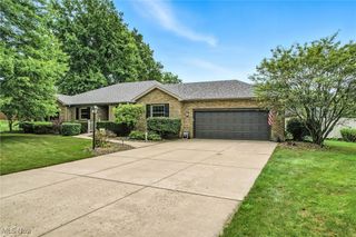 1863 Merlo Court, Niles, OH 44446