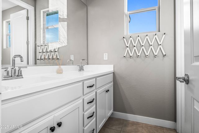 22211 N 31ST Street, Phoenix, AZ 85050