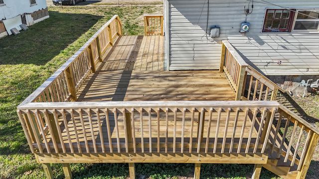 1015 Harold Street, Cassville, MO 65625