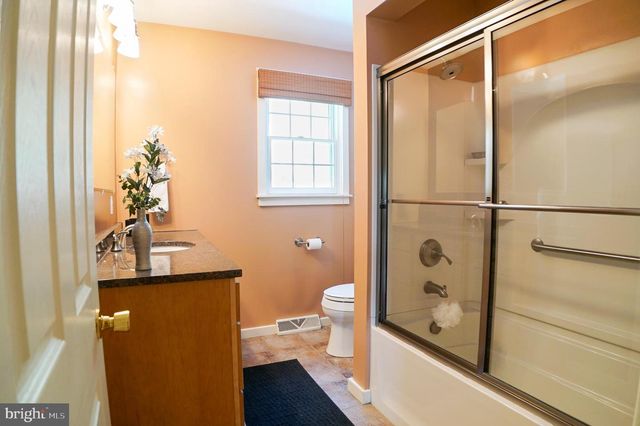 29 SYLVAN DR, Lock Haven, PA 17745