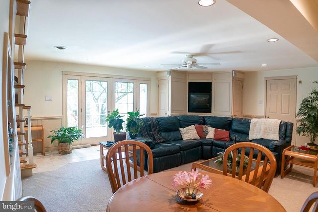 29 SYLVAN DR, Lock Haven, PA 17745