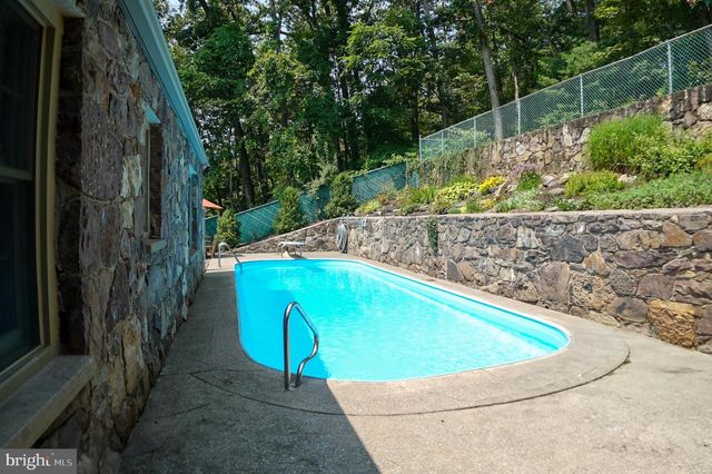 29 SYLVAN DR, Lock Haven, PA 17745