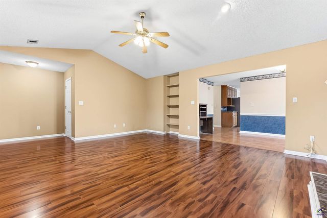 102 Muirfield Lane, Byron, GA 31008