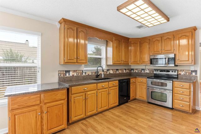 102 Muirfield Lane, Byron, GA 31008