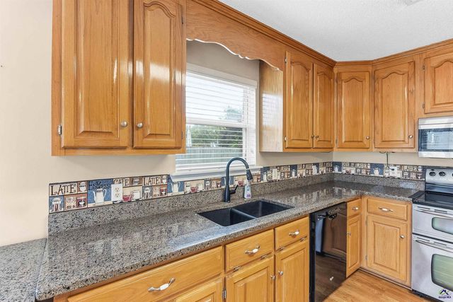 102 Muirfield Lane, Byron, GA 31008